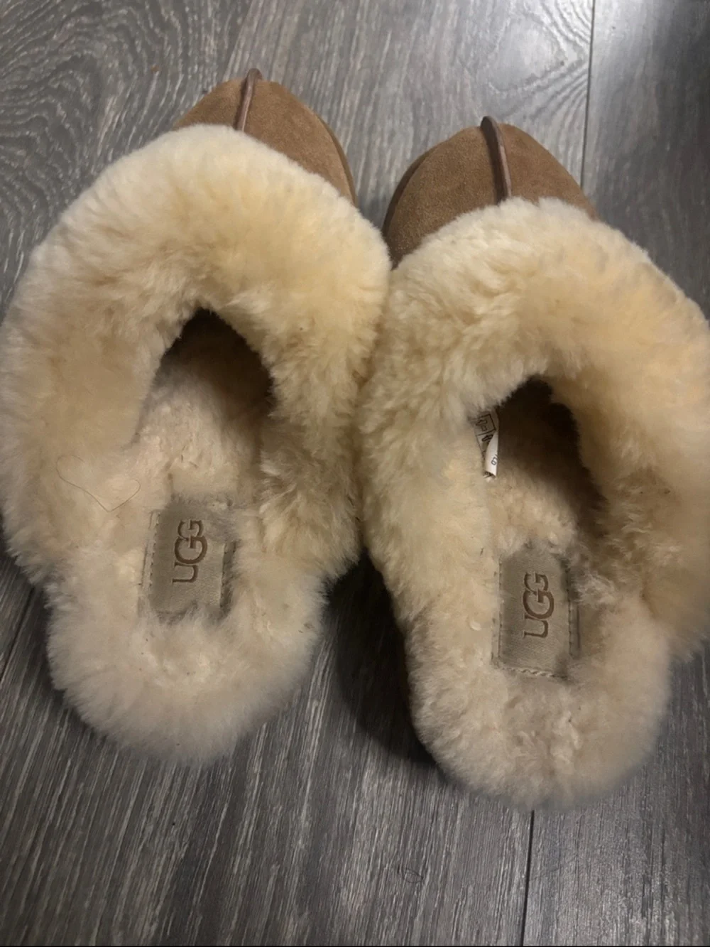 UGG Chestnut Suede Slip-On Clog Slippers with Cream Shearling - Picture 3 of 3
